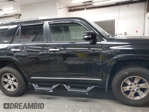 ✅ 2011 Toyota 4Runner Trail • VIN: JTEBU5JR2B5070186 • Лот: 42593726. Опубликован ранее на IAAI с пробегом 175 925 миль. Бесплатный доступ к архиву аукционных продаж из США и подробный отчёт об истории автомобиля на DreamBid. Изображение 13.