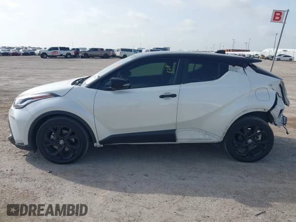 ✅ 2021 Toyota C-HR LE • VIN: JTNKHMBX6M1120819 • Lot: 42757320. Wystawiony na IAAI z przebiegiem 42 494 mil. Bezpłatny archiwum sprzedaży aukcyjnych z USA i szczegółowy raport historii pojazdu na DreamBid. Zdjęcie 14.