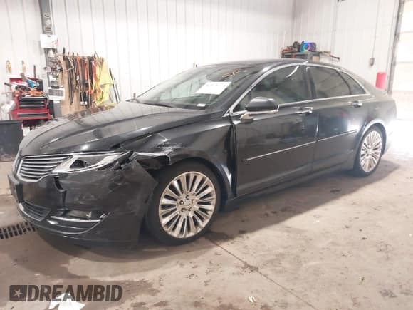 ✅ 2013 Lincoln MKZ • VIN: 3LN6L2GK8DR828657 • Lot: 42973773. Listed on IAAI with 108,102 mi. Free auction sales archive from the USA and detailed vehicle history report at DreamBid. Image 2.