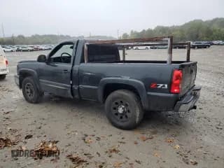 ✅ 2005 Chevrolet Silverado 1500 Work Truck • VIN: 1GCEK14Z55Z193800 • Лот: 75600534. Опубликован ранее на Copart с пробегом 205 690 миль. Бесплатный доступ к архиву аукционных продаж из США и подробный отчёт об истории автомобиля на DreamBid. Изображение 2.