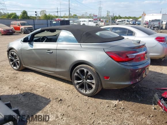 ✅ 2018 Buick Cascada Premium • VIN: W04WH3N54JG092032 • Лот: 43316088. Опубликован ранее на IAAI с пробегом 95 654 миль. Бесплатный доступ к архиву аукционных продаж из США и подробный отчёт об истории автомобиля на DreamBid. Изображение 3.