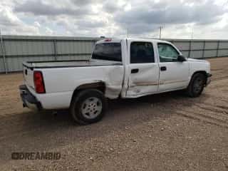 2005 Chevrolet Silverado 1500 LS с VIN 2GCEC13T251316889, выставлен на аукционе Copart как лот 69177624 с пробегом Не указан миль и Списание • Salvage title. История ставок и продаж доступна на DreamBid. Изображение 3.