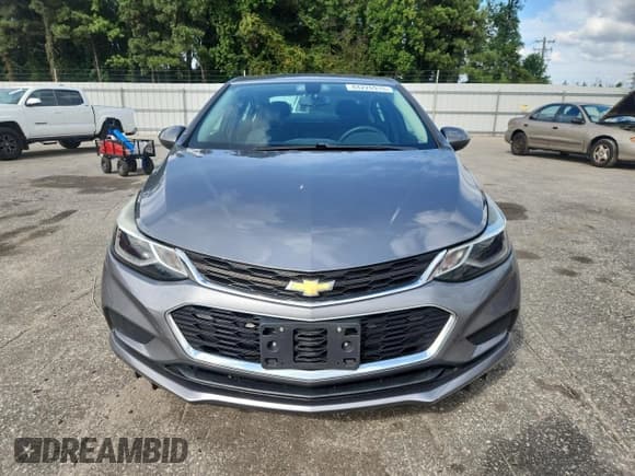 ✅ 2018 Chevrolet Cruze LT • VIN: 1G1BE5SM4J7222243 • Лот: 84226915. Опубликован ранее на Copart с пробегом 67 567 миль. Бесплатный доступ к архиву аукционных продаж из США и подробный отчёт об истории автомобиля на DreamBid. Изображение 5.