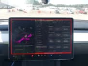 ✅ 2023 Tesla Model Y Long Range • VIN: 7SAYGDEE2PA196769 • Lot: 43331027. Wystawiony na IAAI z przebiegiem 25 086 mil. Bezpłatny archiwum sprzedaży aukcyjnych z USA i szczegółowy raport historii pojazdu na DreamBid. Zdjęcie 18.