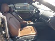 ✅ 2019 Audi A3 Cabriolet Premium Plus • VIN: WAUYELFF7K1032309 • Lot: 43315560. Wystawiony na IAAI z przebiegiem 23 815 mil. Bezpłatny archiwum sprzedaży aukcyjnych z USA i szczegółowy raport historii pojazdu na DreamBid. Zdjęcie 5.