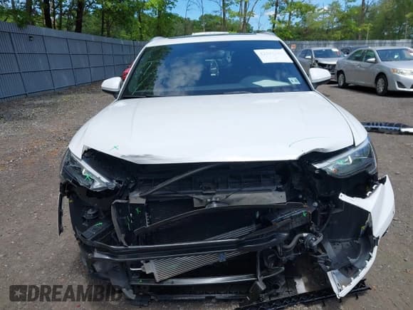 ✅ 2020 Audi Q3 Premium • VIN: WA1AECF32L1115054 • Лот: 42307184. Опубликован ранее на IAAI с пробегом 35 522 миль. Бесплатный доступ к архиву аукционных продаж из США и подробный отчёт об истории автомобиля на DreamBid. Изображение 12.
