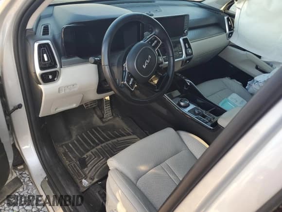 ✅ 2024 Kia Sorento SX Prestige • VIN: KNDRKDLG5R5247113 • Lot: 68917875. Listed on Copart with 65,092 mi. Free auction sales archive from the USA and detailed vehicle history report at DreamBid. Image 8.