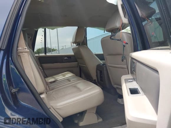 ✅ 2009 Ford Expedition SSV • VIN: 1FMFU16579EB20221 • Lot: 42741874. Listed on IAAI with 224,545 mi. Free auction sales archive from the USA and detailed vehicle history report at DreamBid. Image 8.