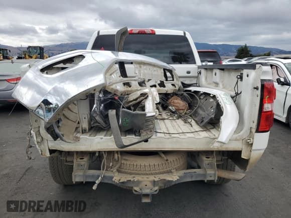 ✅ 2017 GMC Sierra 1500 SLE • VIN: 3GTP1MEC1HG166878 • Лот: 81921255. Опубликован ранее на Copart с пробегом 197 277 миль. Бесплатный доступ к архиву аукционных продаж из США и подробный отчёт об истории автомобиля на DreamBid. Изображение 6.