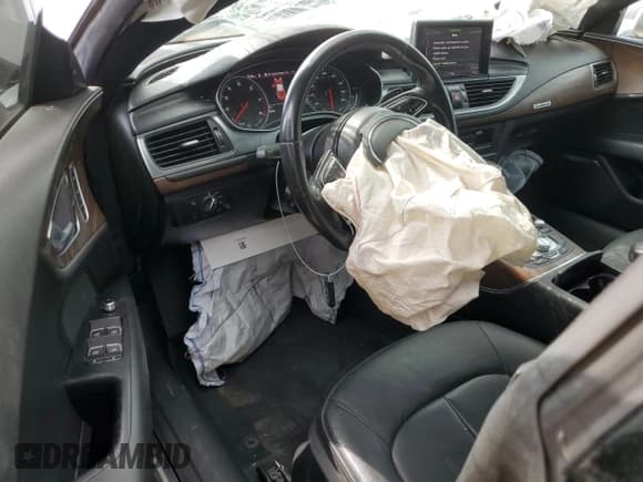 ✅ 2016 Audi A7 Premium Plus • VIN: WAUWGAFC1GN016845 • Lot: 60994205. Listed on Copart with 121,474 mi. Free auction sales archive from the USA and detailed vehicle history report at DreamBid. Image 8.