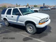 ✅ 2004 Chevrolet Blazer LS • VIN: 1GNDT13XX4K139559 • Lot: 42126705. Wystawiony na IAAI z przebiegiem 197 460 mil. Bezpłatny archiwum sprzedaży aukcyjnych z USA i szczegółowy raport historii pojazdu na DreamBid. Zdjęcie 1.