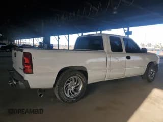 ✅ 2004 Chevrolet Silverado 1500 LS • VIN: 1GCEC19V94Z126537 • Лот: 72469604. Опубликован ранее на Copart с пробегом 245 941 миль. Бесплатный доступ к архиву аукционных продаж из США и подробный отчёт об истории автомобиля на DreamBid. Изображение 3.