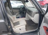 ✅ 2006 Jeep Commander Limited • VIN: 1J8HG58N56C337985 • Lot: 42408535. Listed on IAAI with 143,213 mi. Free auction sales archive from the USA and detailed vehicle history report at DreamBid. Image 5.