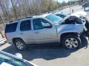 ✅ 2009 GMC Yukon SLT 4SB • VIN: 1GKFK33089R168984 • Lot: 41863772. Listed on IAAI with 316,967 mi. Free auction sales archive from the USA and detailed vehicle history report at DreamBid. Image 13.