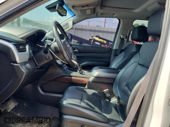 ✅ 2018 GMC Yukon XL SLT • VIN: 1GKS1GKC2JR315728 • Лот: 80451975. Опубликован ранее на Copart с пробегом 154 720 миль. Бесплатный доступ к архиву аукционных продаж из США и подробный отчёт об истории автомобиля на DreamBid. Изображение 7.