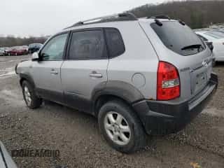 2005 Hyundai Tucson GLS with VIN KM8JN72D95U182145, listed as a Copart auction lot 81544994 with 157,930 mi miles and Salvage title. Bid and sale history available at DreamBid. Image 2.