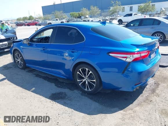 2020 Toyota Camry Hybrid SE с VIN 4T1J31AK1LU011468, выставлен на аукционе IAAI как лот 42711801 с пробегом 76 099 миль миль и . История ставок и продаж доступна на DreamBid. Изображение 3.