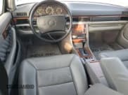 ✅ 1991 Mercedes-Benz 420 SEL • VIN: WDBCA35E8MA604488 • Лот: 92050645. Опубликован ранее на Copart с пробегом 92 762 миль. Бесплатный доступ к архиву аукционных продаж из США и подробный отчёт об истории автомобиля на DreamBid. Изображение 8.