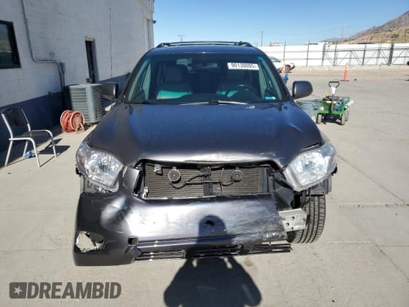 ✅ 2010 Toyota Highlander • VIN: 5TDBK3EH1AS013342 • Lot: 90130005. Listed on Copart with 190,328 mi. Free auction sales archive from the USA and detailed vehicle history report at DreamBid. Image 5.