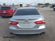 ✅ 2018 Toyota Camry LE • VIN: 4T1B11HK0JU025309 • Lot: 43347835. Listed on IAAI with 197,763 mi. Free auction sales archive from the USA and detailed vehicle history report at DreamBid. Image 16.