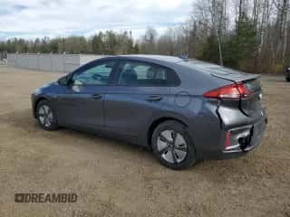 2020 Hyundai Ioniq SE с VIN KMHC75LC6LU197910, выставлен на аукционе Copart как лот 77349304 с пробегом 97 198 миль миль и Списание • Salvage title. История ставок и продаж доступна на DreamBid. Изображение 2.