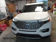 ✅ 2020 Ford Explorer Platinum • VIN: 1FM5K8HC0LGC25412 • Lot: 41874262. Wystawiony na IAAI z przebiegiem 58 514 mil. Bezpłatny archiwum sprzedaży aukcyjnych z USA i szczegółowy raport historii pojazdu na DreamBid. Zdjęcie 6.