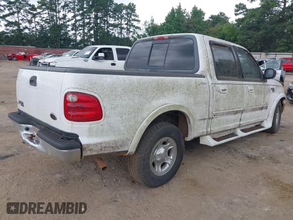 ✅ 2001 Ford F-150 XLT • VIN: 1FTRW07W41KA42743 • Лот: 42605714. Опубликован ранее на IAAI с пробегом 254 360 миль. Бесплатный доступ к архиву аукционных продаж из США и подробный отчёт об истории автомобиля на DreamBid. Изображение 4.