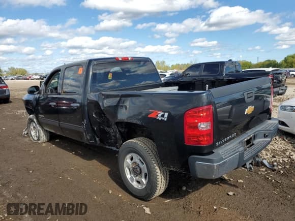✅ 2013 Chevrolet Silverado 2500HD LT • VIN: 1GC1KXCG2DF245790 • Лот: 82365295. Опубликован ранее на Copart с пробегом Не указан. Бесплатный доступ к архиву аукционных продаж из США и подробный отчёт об истории автомобиля на DreamBid. Изображение 2.