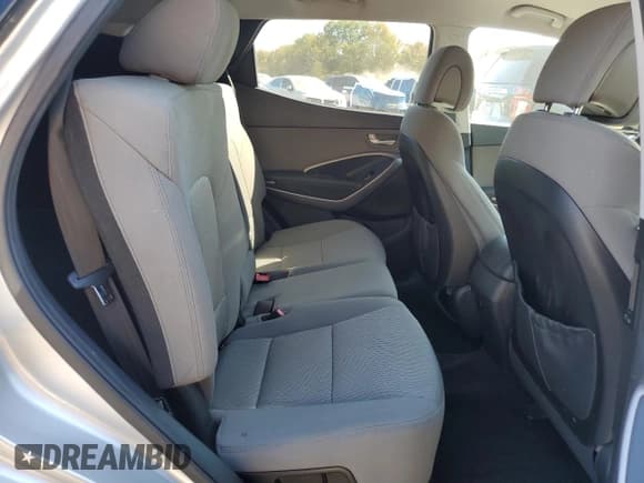 ✅ 2015 Hyundai Santa Fe • VIN: 5XYZTDLB3FG279773 • Лот: 81871825. Опубликован ранее на Copart с пробегом 145 645 миль. Бесплатный доступ к архиву аукционных продаж из США и подробный отчёт об истории автомобиля на DreamBid. Изображение 10.