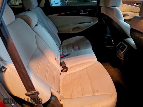 ✅ 2017 Kia Sorento LX • VIN: 5XYPG4A37HG262842 • Lot: 93878855. Listed on Copart with 137,288 mi. Free auction sales archive from the USA and detailed vehicle history report at DreamBid. Image 11.