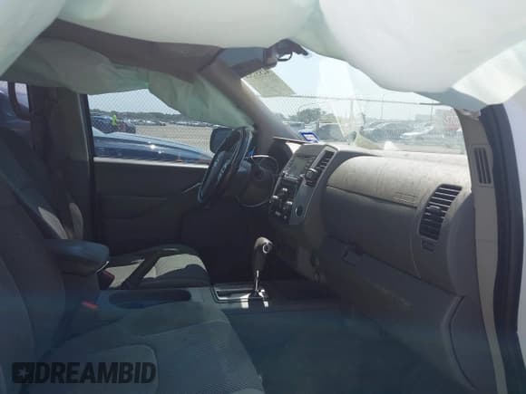 ✅ 2018 Nissan Frontier Pro-4X • VIN: 1N6AD0EV1JN736945 • Lot: 42937511. Listed on IAAI with 156,541 mi. Free auction sales archive from the USA and detailed vehicle history report at DreamBid. Image 5.