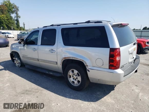 ✅ 2012 Chevrolet Suburban LT • VIN: 1GNSCJE03CR199969 • Lot: 74335844. Wystawiony na Copart z przebiegiem 255 324 mil. Bezpłatny archiwum sprzedaży aukcyjnych z USA i szczegółowy raport historii pojazdu na DreamBid. Zdjęcie 2.