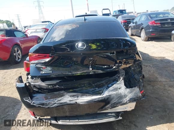 ✅ 2017 Lexus IS 300 • VIN: JTHCM1D26H5020382 • Lot: 42936690. Listed on IAAI with 101,395 mi. Free auction sales archive from the USA and detailed vehicle history report at DreamBid. Image 17.