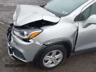 2019 Chevrolet Trax LT с VIN KL7CJLSB4KB832343, выставлен на аукционе IAAI как лот 43414486 с пробегом 63 539 миль миль и . История ставок и продаж доступна на DreamBid. Изображение 6.