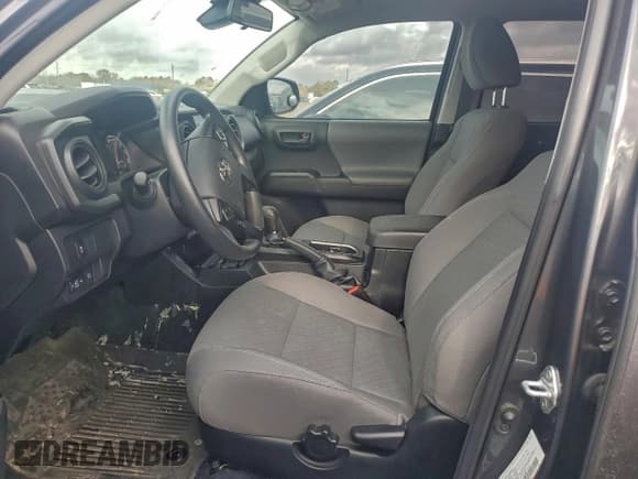 ✅ 2023 Toyota Tacoma SR • VIN: 3TYCZ5AN4PT153874 • Лот: 92057885. Опубликован ранее на Copart с пробегом 17 831 миль. Бесплатный доступ к архиву аукционных продаж из США и подробный отчёт об истории автомобиля на DreamBid. Изображение 7.