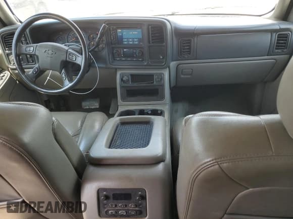 ✅ 2005 Chevrolet Suburban Z71 • VIN: 3GNFK16ZX5G229280 • Лот: 56664435. Опубликован ранее на Copart с пробегом 263 629 миль. Бесплатный доступ к архиву аукционных продаж из США и подробный отчёт об истории автомобиля на DreamBid. Изображение 8.