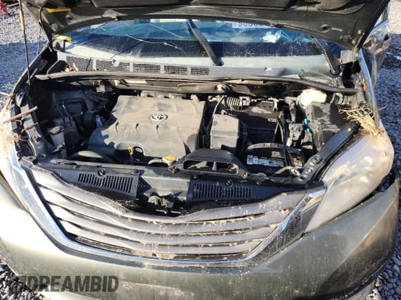 ✅ 2012 Toyota Sienna XLE • VIN: 5TDYK3DC6CS260407 • Lot: 90809425. Listed on Copart with 249,489 mi. Free auction sales archive from the USA and detailed vehicle history report at DreamBid. Image 12.