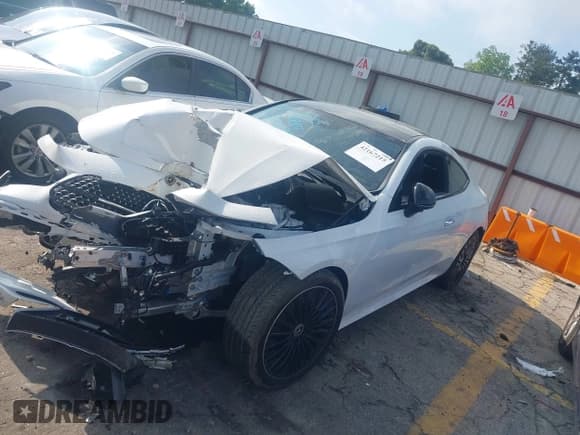 ✅ 2024 Mercedes-Benz CLE 300 • VIN: W1KMJ4HB3RF028645 • Лот: 42167215. Опубликован ранее на IAAI с пробегом Не указан. Бесплатный доступ к архиву аукционных продаж из США и подробный отчёт об истории автомобиля на DreamBid. Изображение 2.