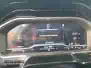 2025 Chevrolet Silverado 1500 LT z VIN 1GCUKDED9SZ170774, wystawiony jako Copart lot #85419015 z przebiegiem 23 616 mil mil oraz Czysty tytuł • Clean title. Historia ofert i sprzedaży dostępna na DreamBid. Obrazek 9.