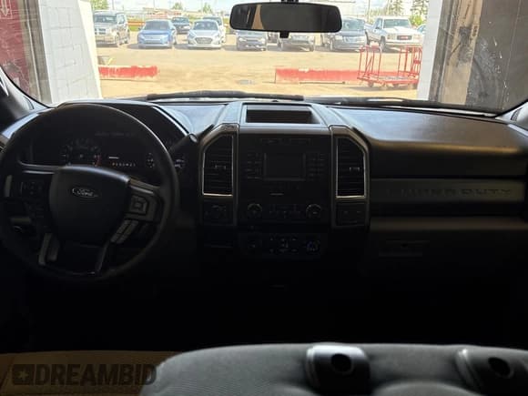 ✅ 2017 Ford F-350 Platinum • VIN: 1FT8W3B64HEC04920 • Lot: 60251165. Listed on Copart with 185,023 mi. Free auction sales archive from the USA and detailed vehicle history report at DreamBid. Image 9.