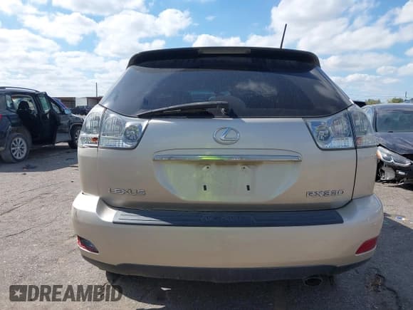 ✅ 2005 Lexus RX 330 • VIN: 2T2GA31U15C029675 • Лот: 43642310. Опубликован ранее на IAAI с пробегом 232 950 миль. Бесплатный доступ к архиву аукционных продаж из США и подробный отчёт об истории автомобиля на DreamBid. Изображение 16.