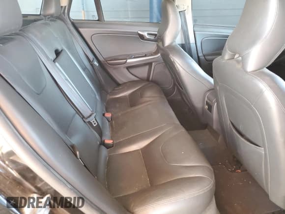 ✅ 2017 Volvo V60 Premier • VIN: YV140MEK2H1329544 • Lot: 86851955. Wystawiony na Copart z przebiegiem 178 604 mil. Bezpłatny archiwum sprzedaży aukcyjnych z USA i szczegółowy raport historii pojazdu na DreamBid. Zdjęcie 10.