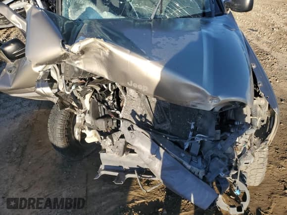 ✅ 2003 Jeep Liberty Sport • VIN: 1J4GL48K63W586282 • Lot: 87415835. Wystawiony na Copart z przebiegiem Nie podano. Bezpłatny archiwum sprzedaży aukcyjnych z USA i szczegółowy raport historii pojazdu na DreamBid. Zdjęcie 12.