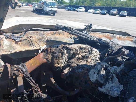 ✅ 2015 Chevrolet Silverado 2500HD LTZ • VIN: 1GC1KWE88FF128542 • Lot: 42545413. Listed on IAAI with 141,188 mi. Free auction sales archive from the USA and detailed vehicle history report at DreamBid. Image 7.