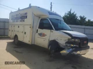 ✅ 2021 GMC Savana Commercial • VIN: 1GD37RC70M1199200 • Lot: 68063414. Wystawiony na Copart z przebiegiem Nie podano. Bezpłatny archiwum sprzedaży aukcyjnych z USA i szczegółowy raport historii pojazdu na DreamBid. Zdjęcie 4.