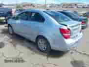 2017 Chevrolet Sonic LS с VIN 1G1JA5SH4H4163801, выставлен на аукционе IAAI как лот 43309635 с пробегом 95 310 миль миль и . История ставок и продаж доступна на DreamBid. Изображение 3.