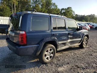 ✅ 2006 Jeep Commander Limited • VIN: 1J8HH58NX6C144521 • Lot: 64246205. Wystawiony na Copart z przebiegiem 109 712 mil. Bezpłatny archiwum sprzedaży aukcyjnych z USA i szczegółowy raport historii pojazdu na DreamBid. Zdjęcie 3.