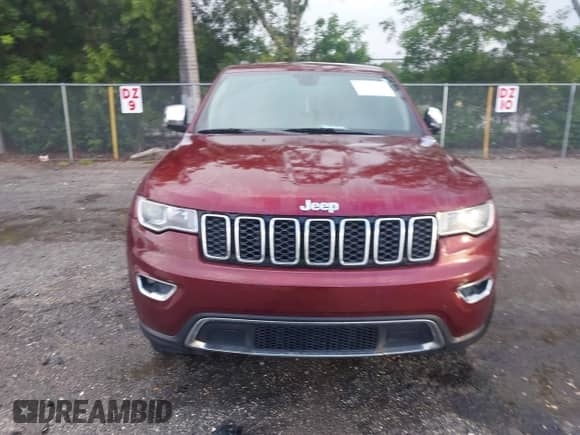 2017 Jeep Grand Cherokee Limited z VIN 1C4RJEBGXHC685212, wystawiony jako IAAI lot #43358135 z przebiegiem 98 711 mil mil oraz . Historia ofert i sprzedaży dostępna na DreamBid. Obrazek 12.