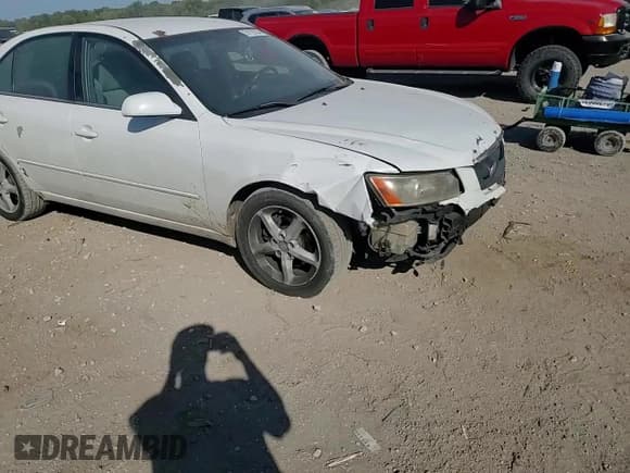 ✅ 2007 Hyundai Sonata SE • VIN: 5NPEU46F57H178335 • Лот: 74119784. Опубликован ранее на Copart с пробегом 201 365 миль. Бесплатный доступ к архиву аукционных продаж из США и подробный отчёт об истории автомобиля на DreamBid. Изображение 11.