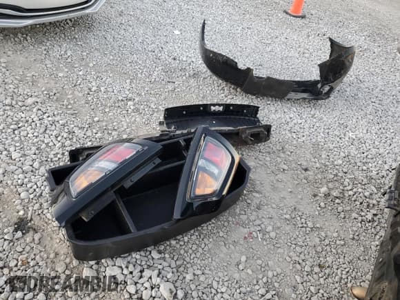 ✅ 2010 Kia Soul + • VIN: KNDJT2A22A7125209 • Lot: 93126925. Listed on Copart with 70,797 mi. Free auction sales archive from the USA and detailed vehicle history report at DreamBid. Image 12.